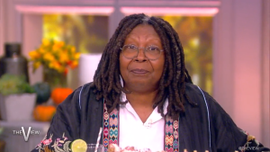Whoopi Goldberg apspriež maskas vietnē The View