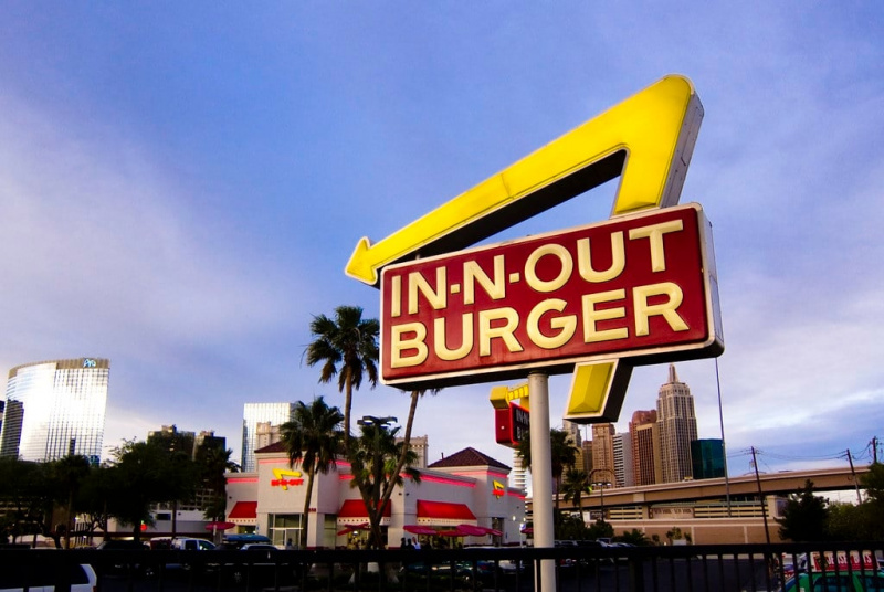  In-N-Out-Burger