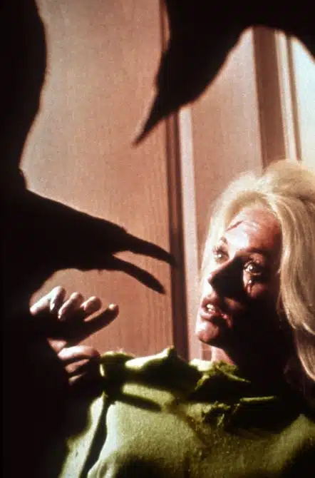 Tippi Hedren elokuvassa Linnut.