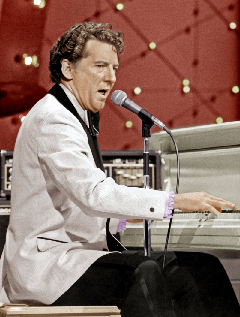ĪPAŠAIS PUSNAKTS, Džerijs Lī Lūiss, (1. sezona, 111. sep., ēterā 1973. gada 6. aprīlī), 1972.–1981.