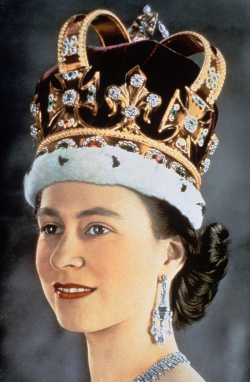  RATU ELIZABETH II [aka Elizabeth Alexandra Mary Windsor] (1926-)