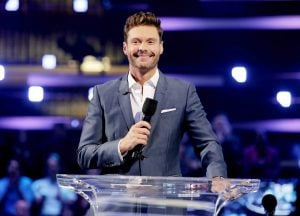   Ryan Seacrest està en converses per convertir-se en el proper amfitrió de Wheel of Fortune