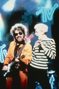 รางวัล MTV VIDEO MUSIC AWARDS ประจำปีครั้งแรก The Eurythmics จากซ้าย: Dave Stewart, Annie Lennox