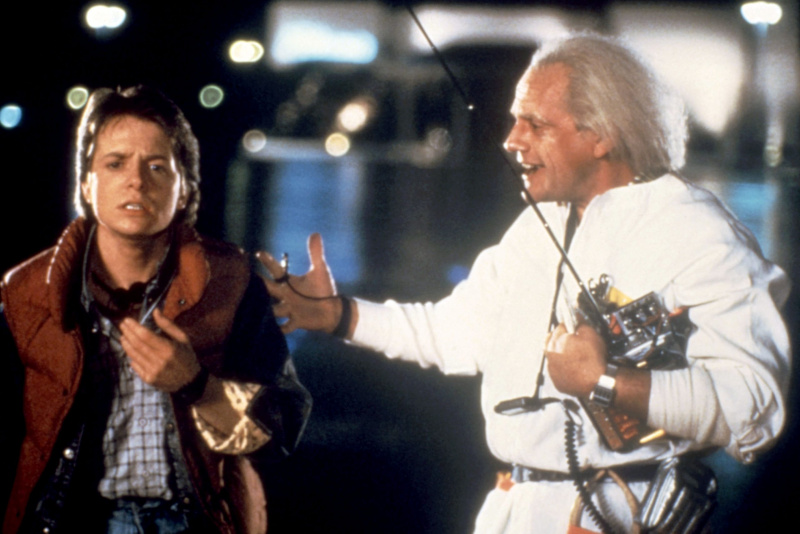  ATPAKAĻ NĀKOTNĒ, Michael J. Fox, Christopher Lloyd, 1985