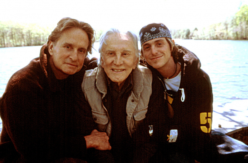 DET GJØR I FAMILIEN, Michael Douglas, Kirk Douglas, Cameron Douglas, 2003