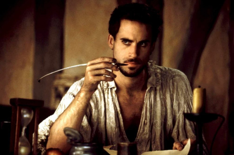  Joseph Fiennes