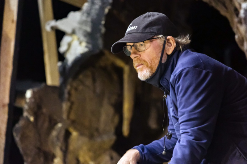  TRINAJST ŽIVLJENJ, režiser Ron Howard, na snemanju, 2022