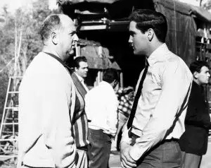 KID GALAHAD, Elvis Presley, labi, ar menedžeri'Colonel' Tom Parker