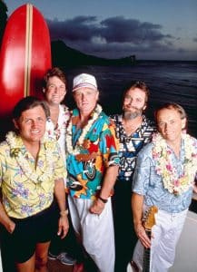 BRUCE JOHNSTON, BRIAN WILSON, MIKE LOVE, CARL WILSON ja AL JARDINE