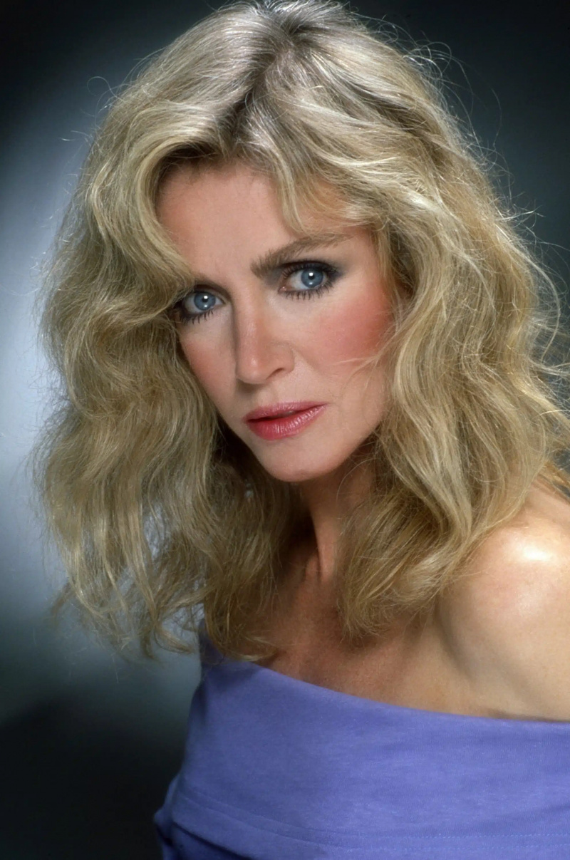 Η Donna Mills πρώτη φωτογράφιση μαζί με την Dame Joan Collins και τη Linda Gray