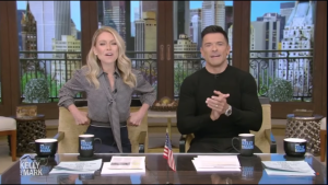   Παρουσιάζουμε το Live with Kelly and Mark