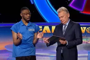   Pat Sajak, Christian Dixie işleri değiştirdiğinde Wheel of Fortune geçmişini paylaştı.