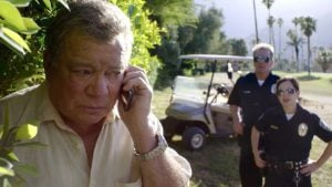   SENIOR MOMENT, des de l'esquerra: William Shatner, David Shatraw, Melissa Greenspan