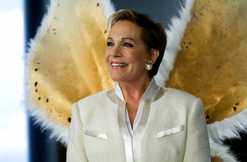  ZUBOVÁ VÍLA, Julie Andrews, 2010