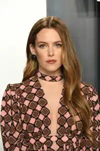  যদি একমাত্র ট্রাস্টির নাম দেওয়া হয়, Riley Keough তার পরিষেবার জন্য চার্জ নেবে না